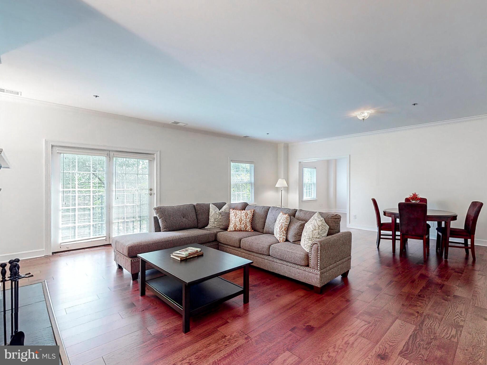 LUTHERVILLE - Residential