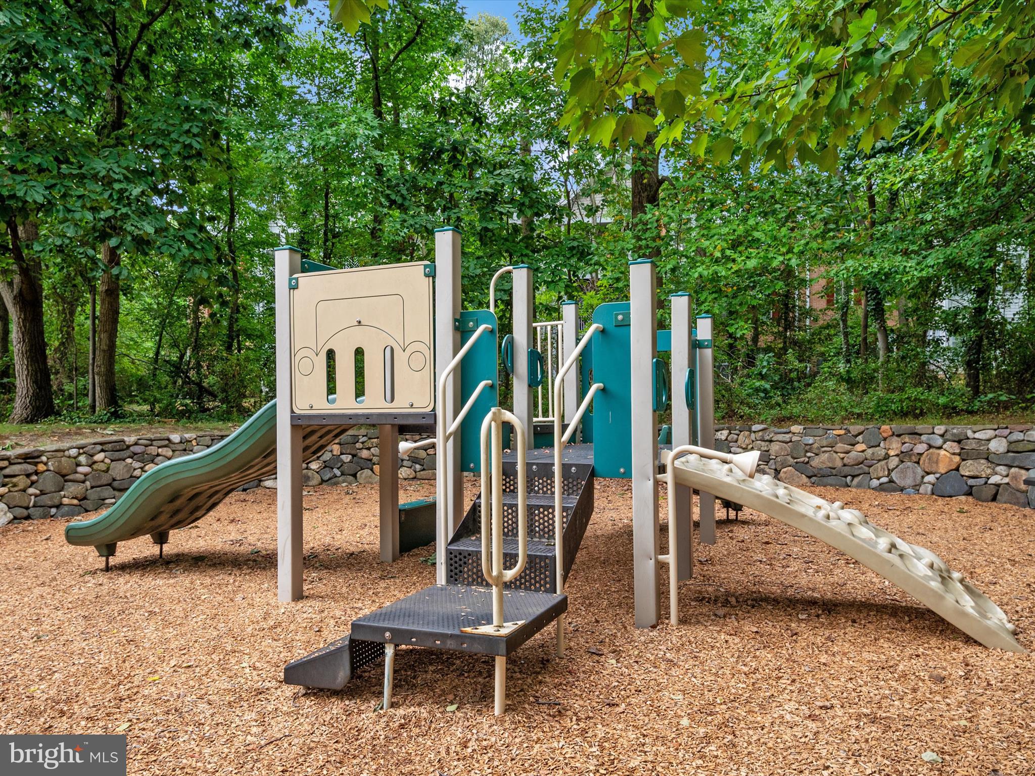 PINEY ORCHARD - Residential