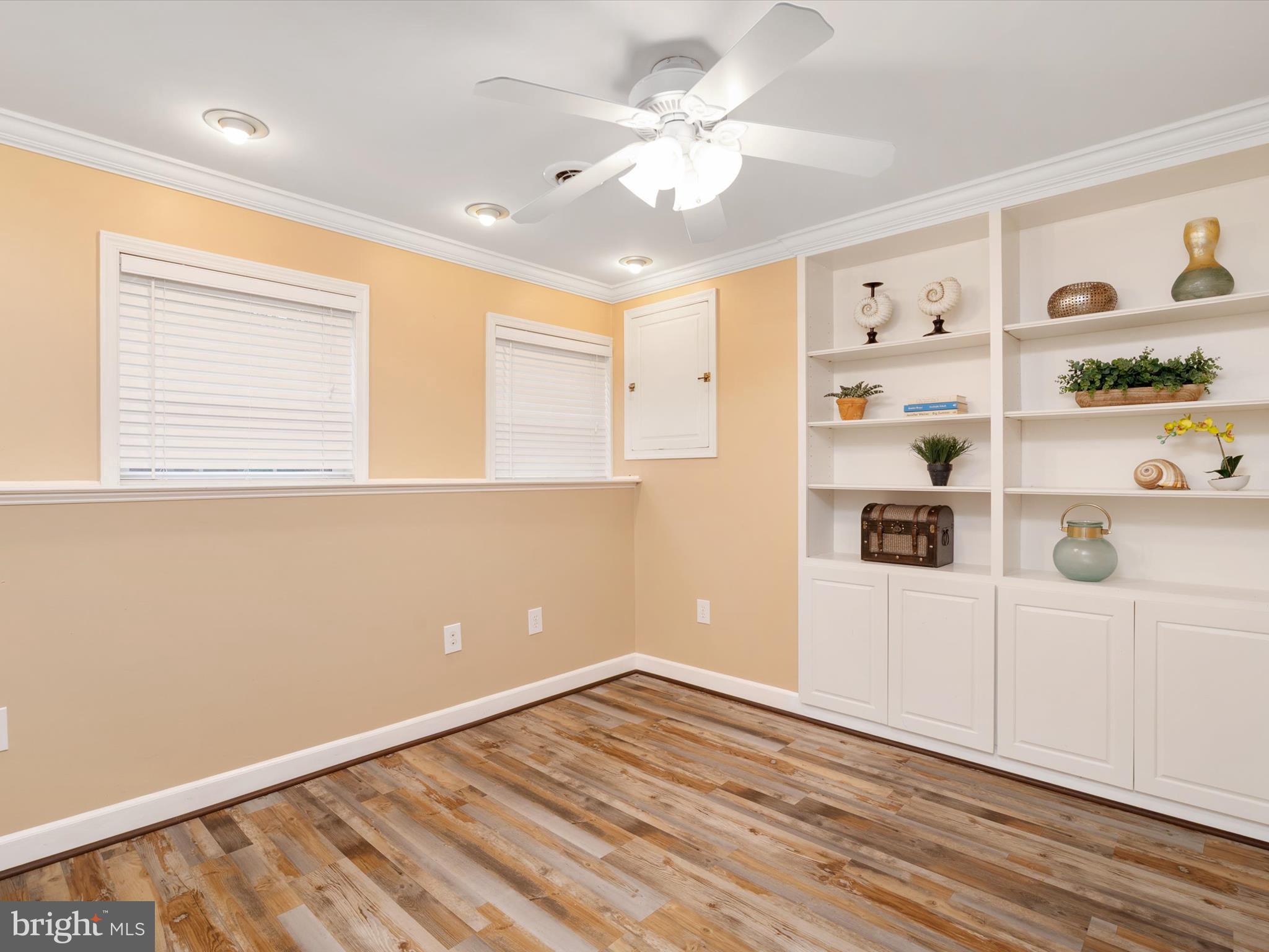 PINEY ORCHARD - Residential