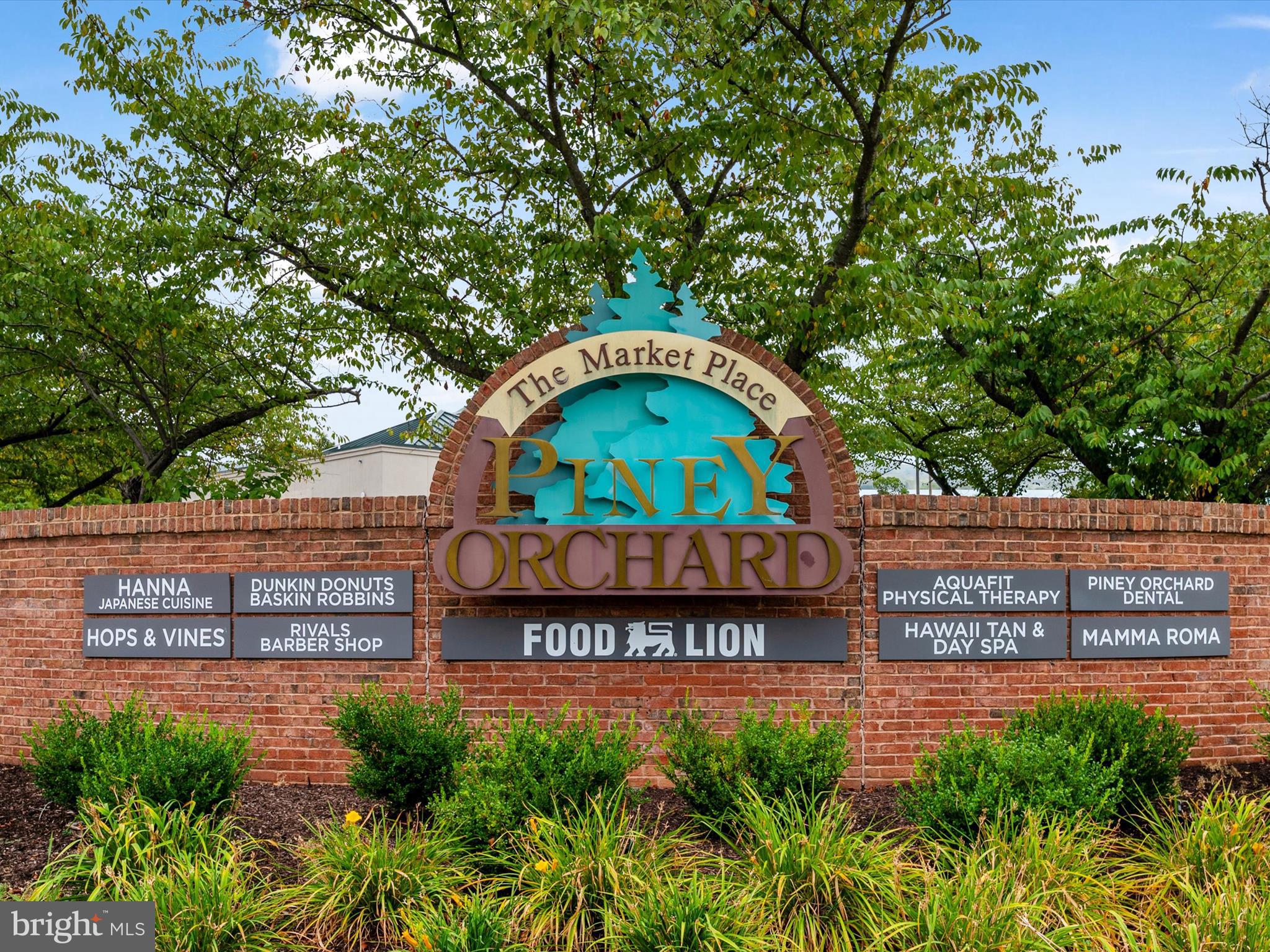 PINEY ORCHARD - Residential