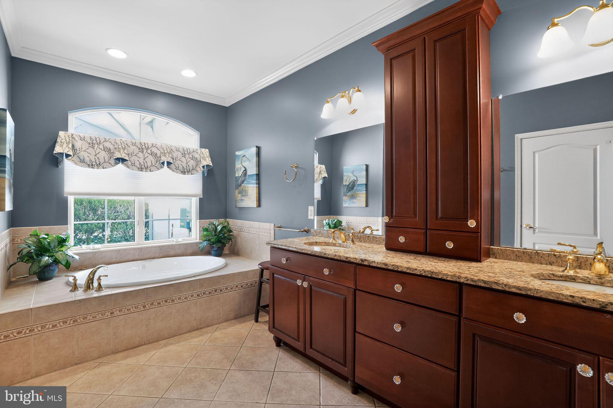 INDIAN VALLEY GREENS - Residential