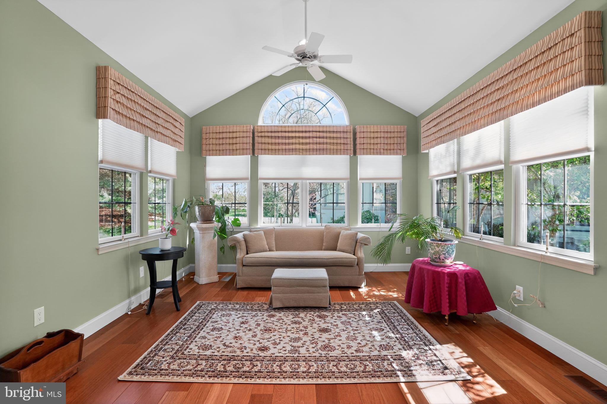 INDIAN VALLEY GREENS - Residential