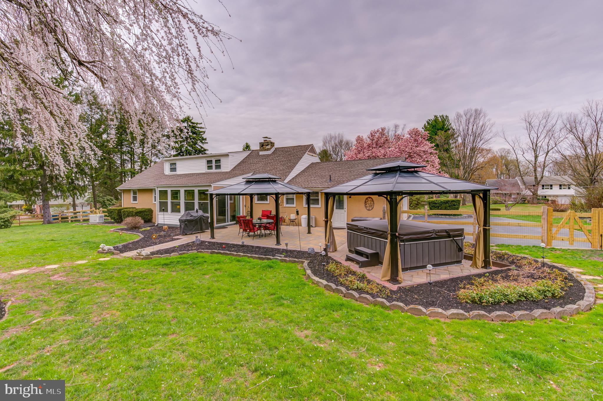 VALLEY GREEN - Residential