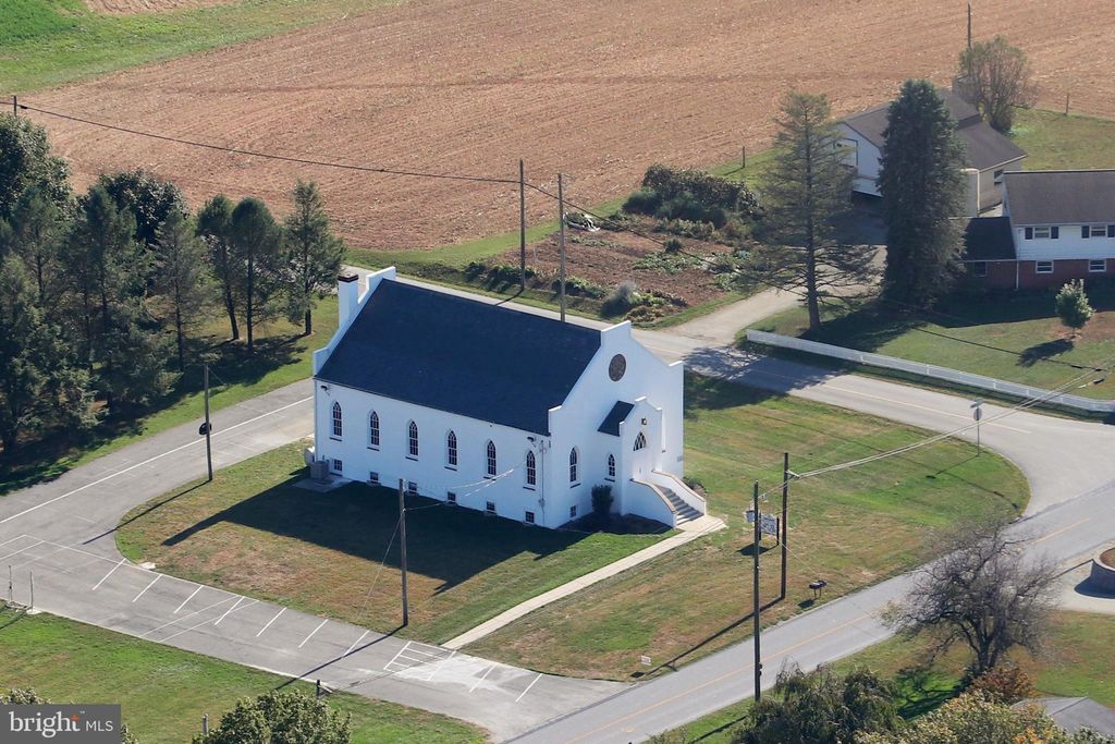 Photo of 422 Maple Shade Road, KIRKWOOD, PA 17536 (MLS # PALA2063974)