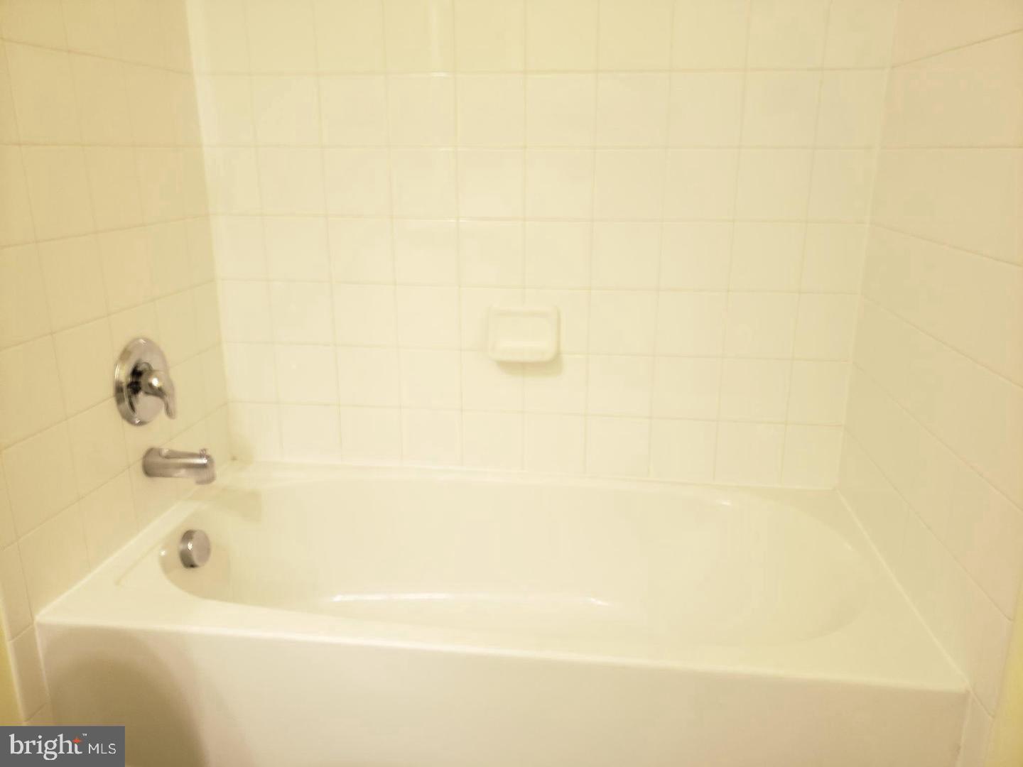 LINCOLN - Residential Lease