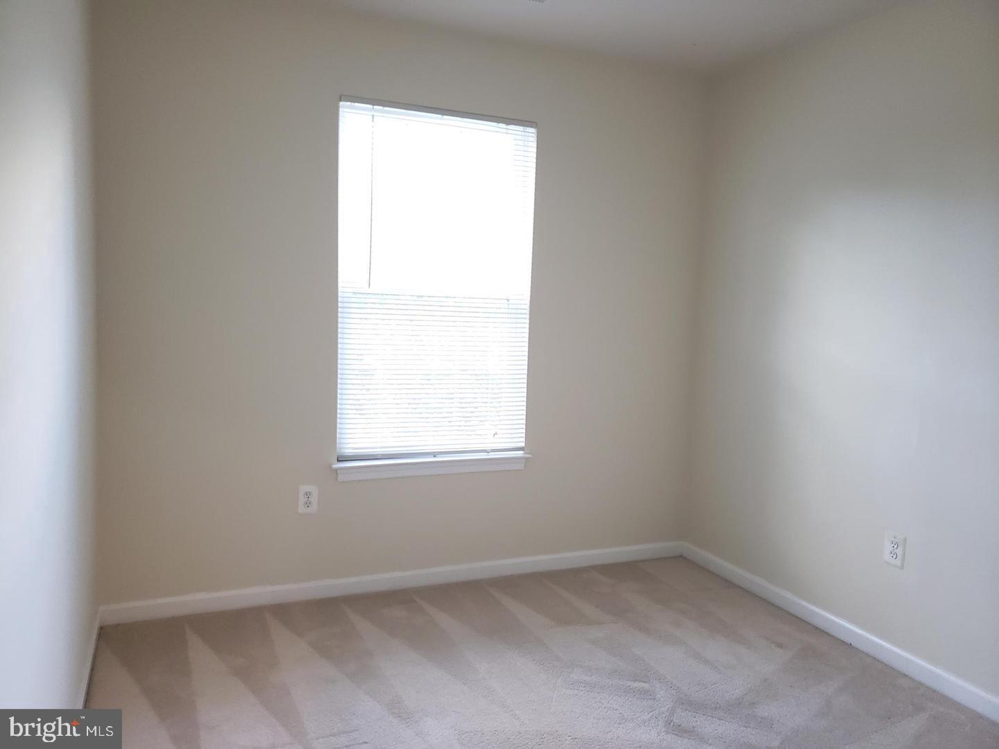 LINCOLN - Residential Lease