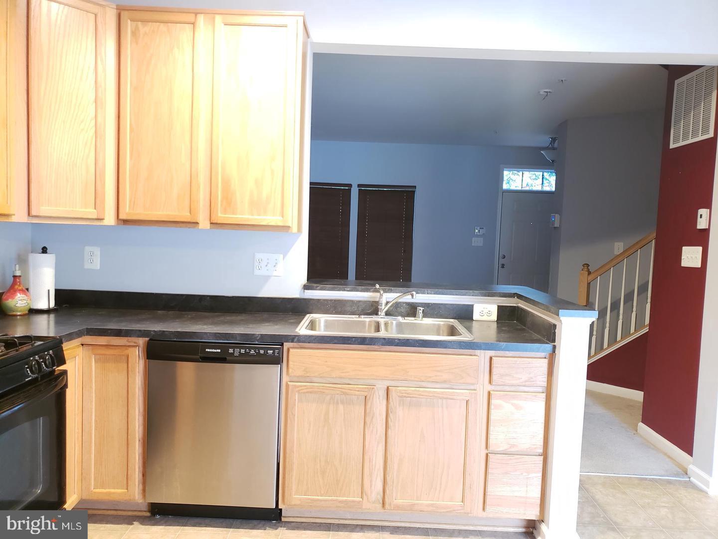 LINCOLN - Residential Lease