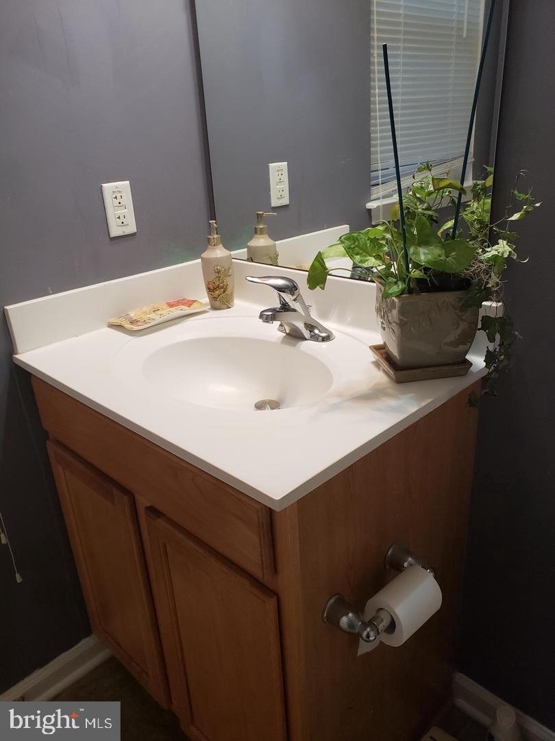 LINCOLN - Residential Lease