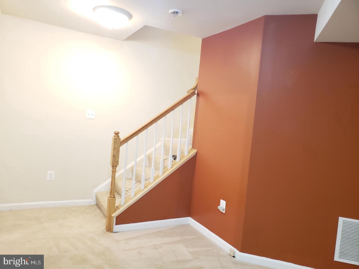 LINCOLN - Residential Lease