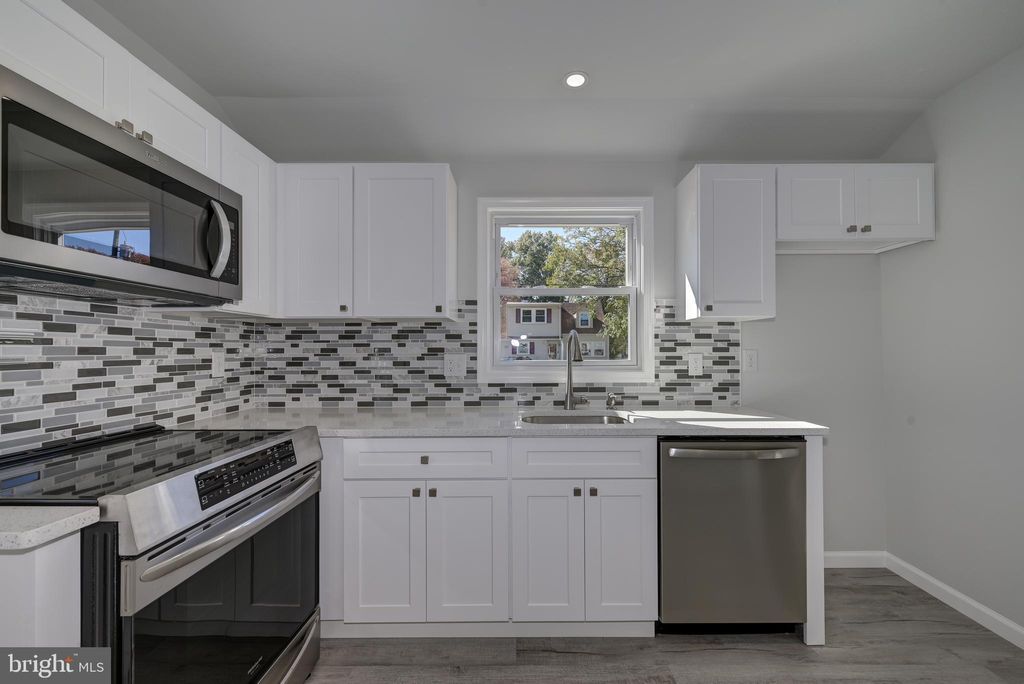 Photo of 477 Buttonwood Avenue, MAPLE SHADE, NJ 08052 (MLS # NJBL2098260)