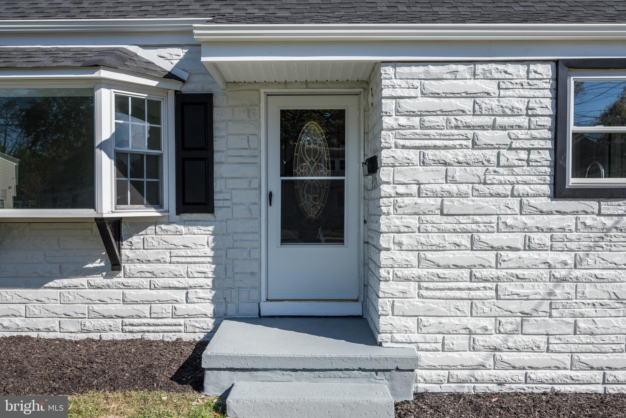 477 BUTTONWOOD AVENUE