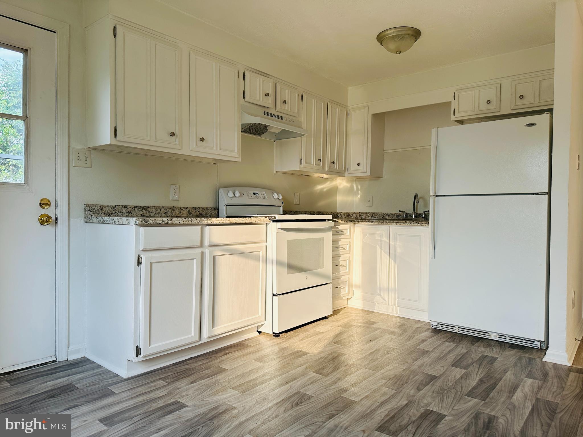 FOX GLEN - Residential