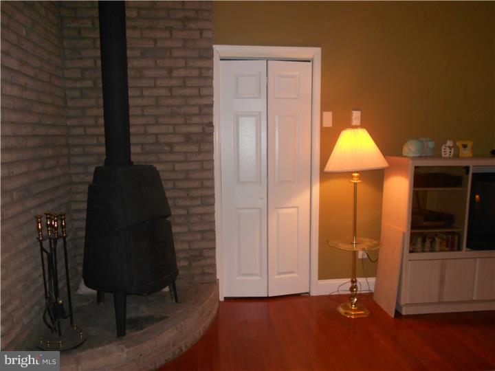 PLYMOUTH VLY - Residential