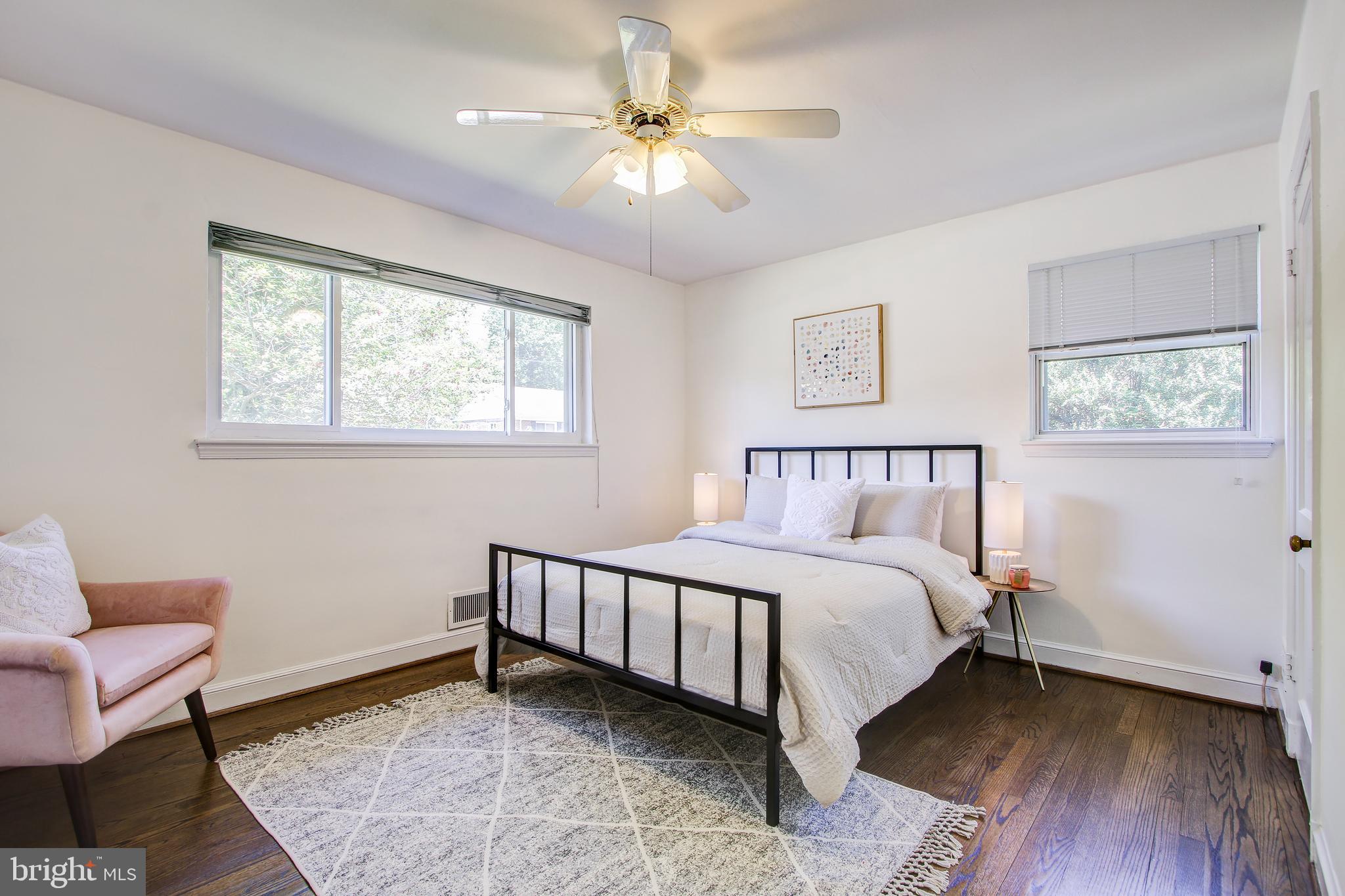 WHEATON CREST - Residential