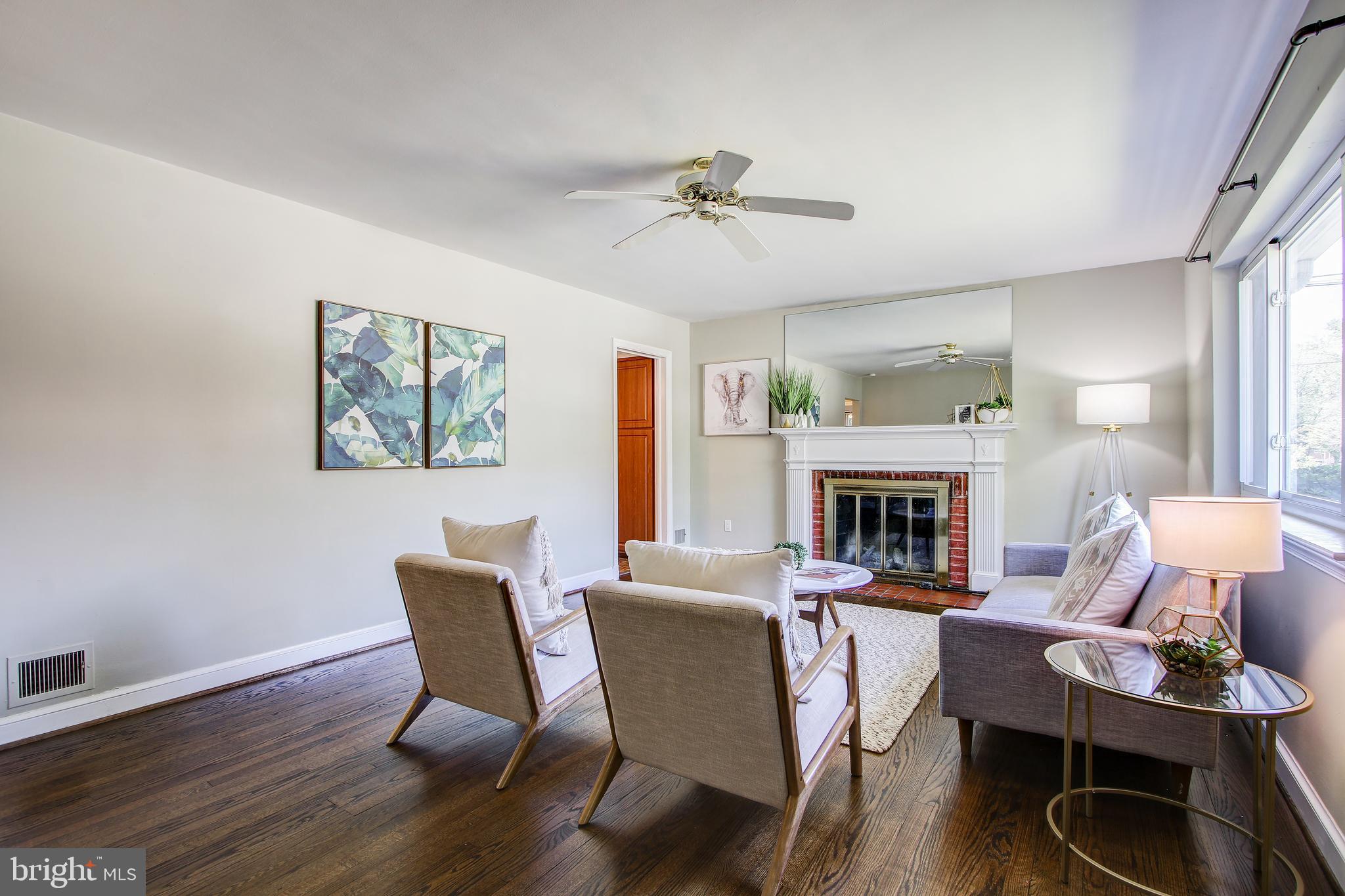 WHEATON CREST - Residential