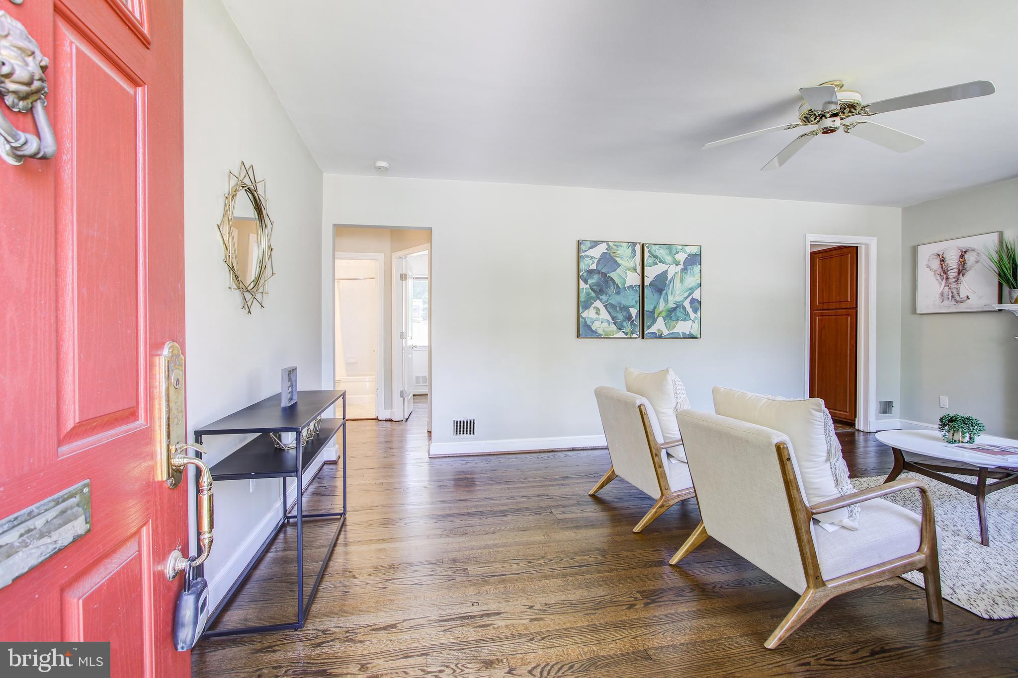 WHEATON CREST - Residential