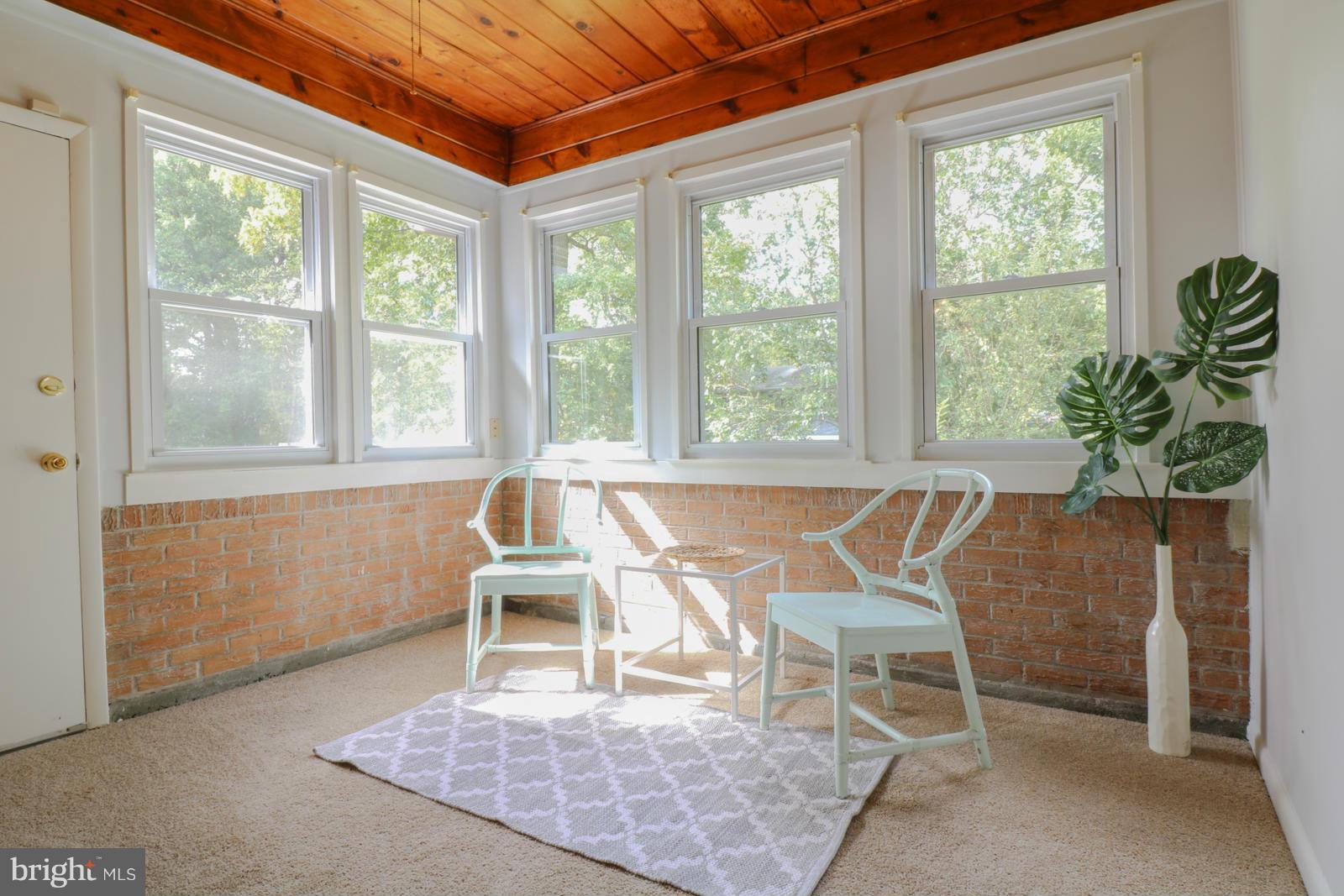 WALBROOKE MANOR - Residential