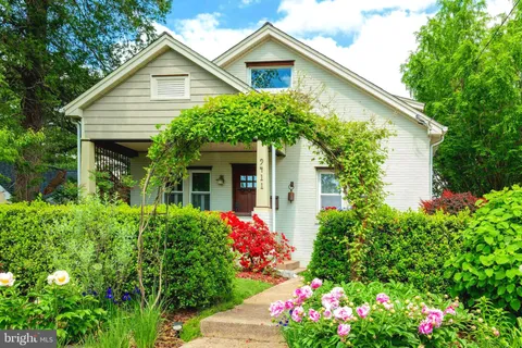 9411 Garwood Street, Silver Spring, MD MLS: MDMC2170152
