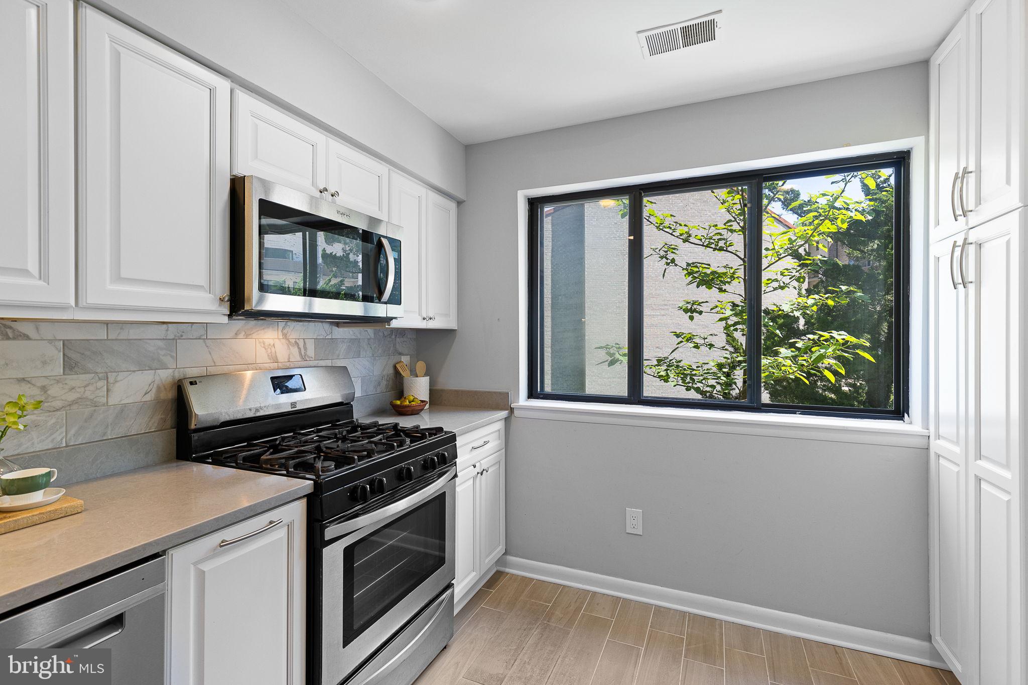 STEPPES OF BARCROFT - Residential