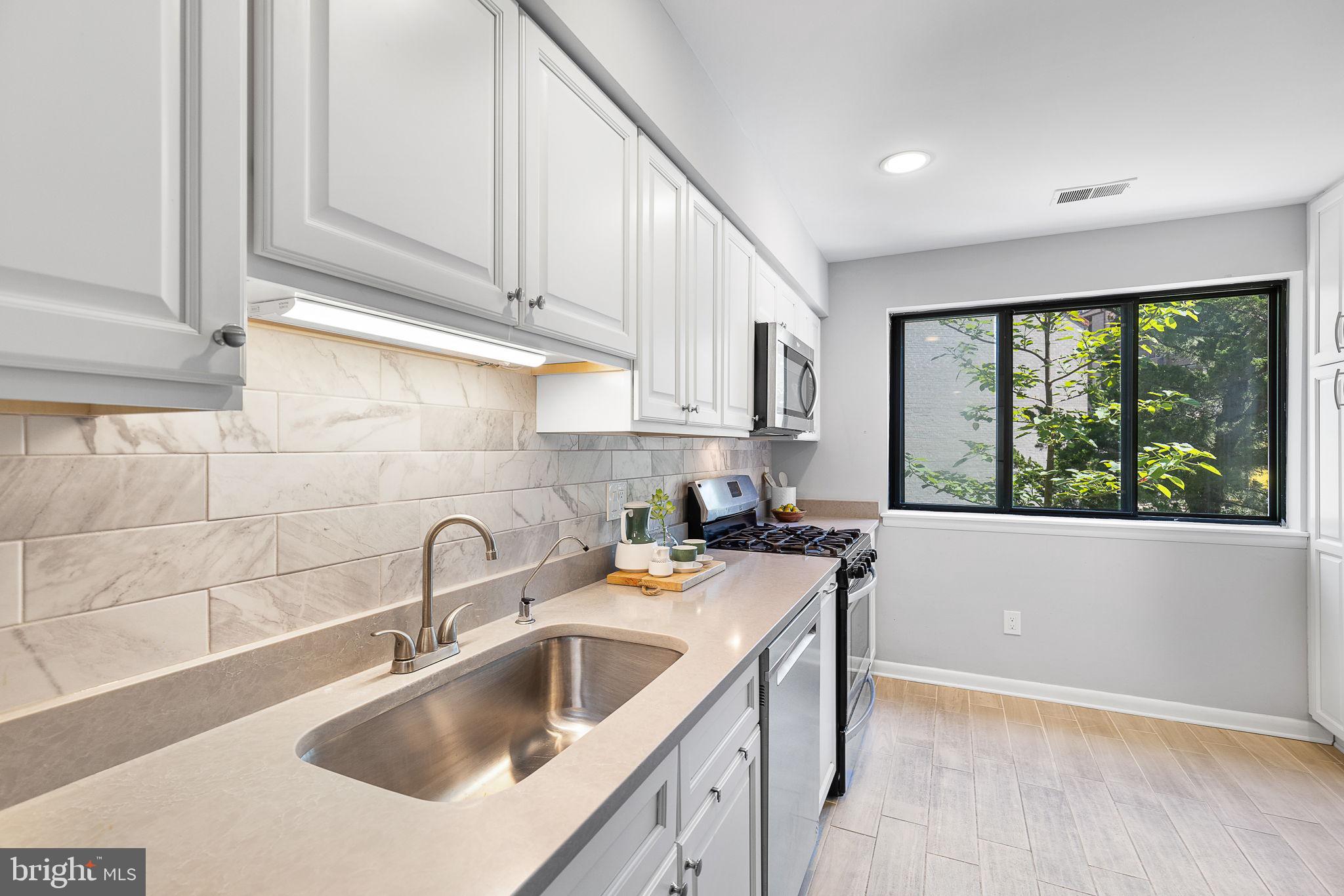 STEPPES OF BARCROFT - Residential