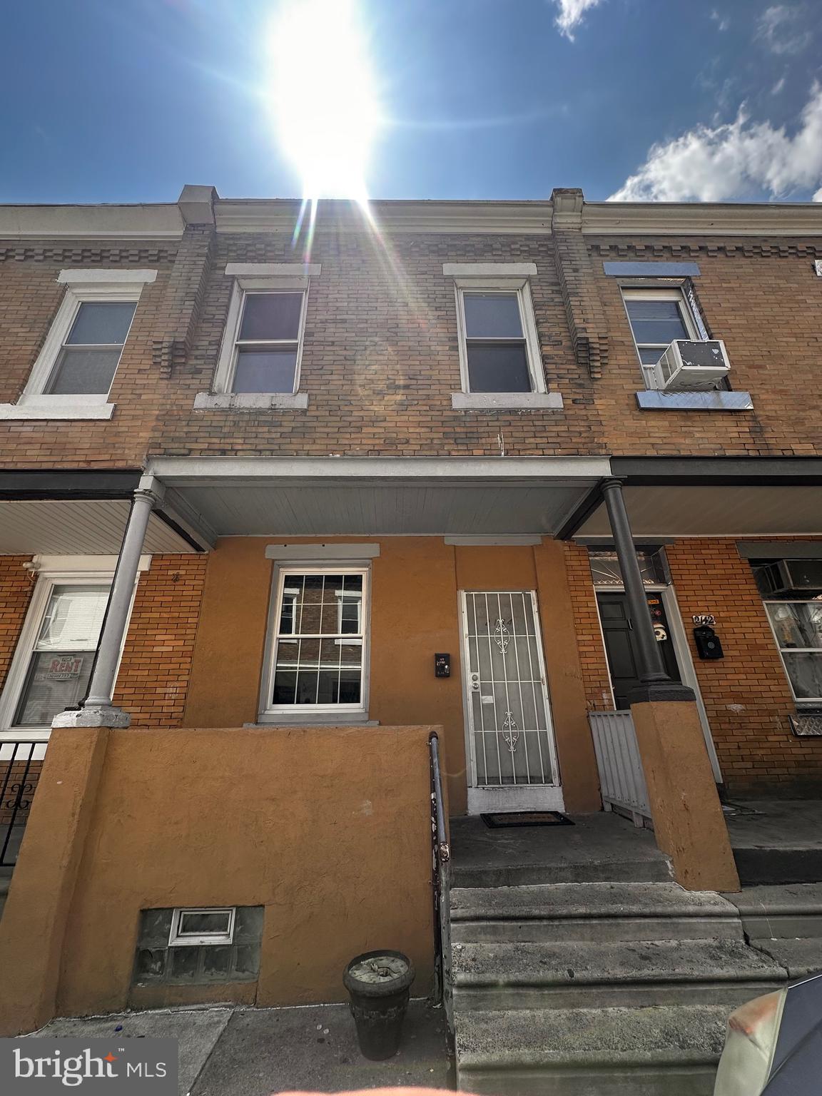 Why renting if you can have your own house? Also good investment to your portfolio. New constructions all around the house. Property feauters 2 bedrooms, 1 bathroom. Brand new roof and stucoo on the back. House needs some updates, but price is to sell. Low property taxes - $1200 per year!