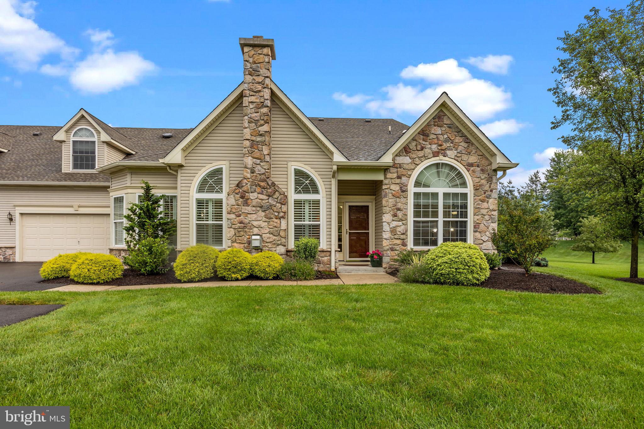 93 SHADY BROOK DRIVE 16