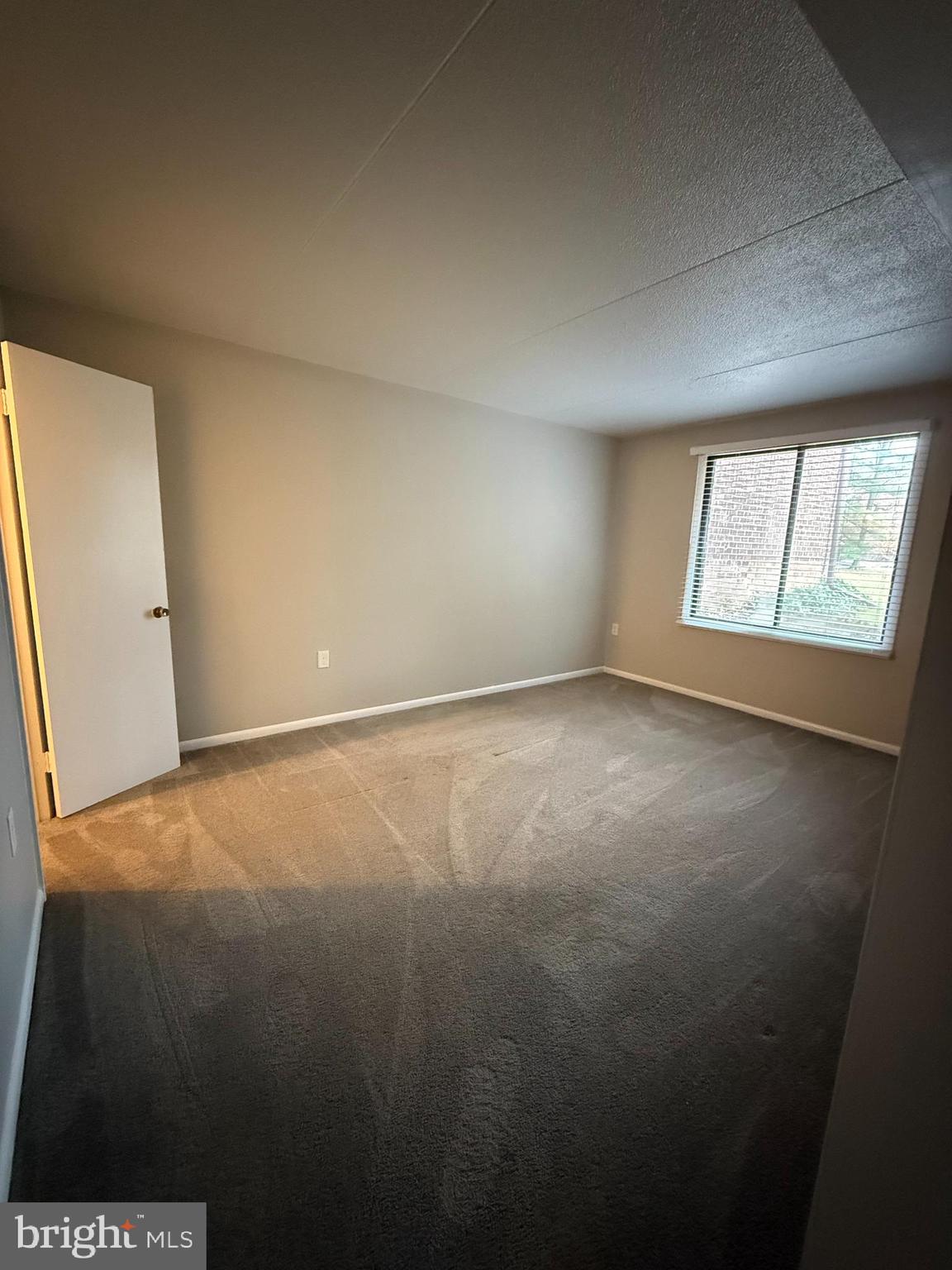 RUNNING BROOK - Residential Lease