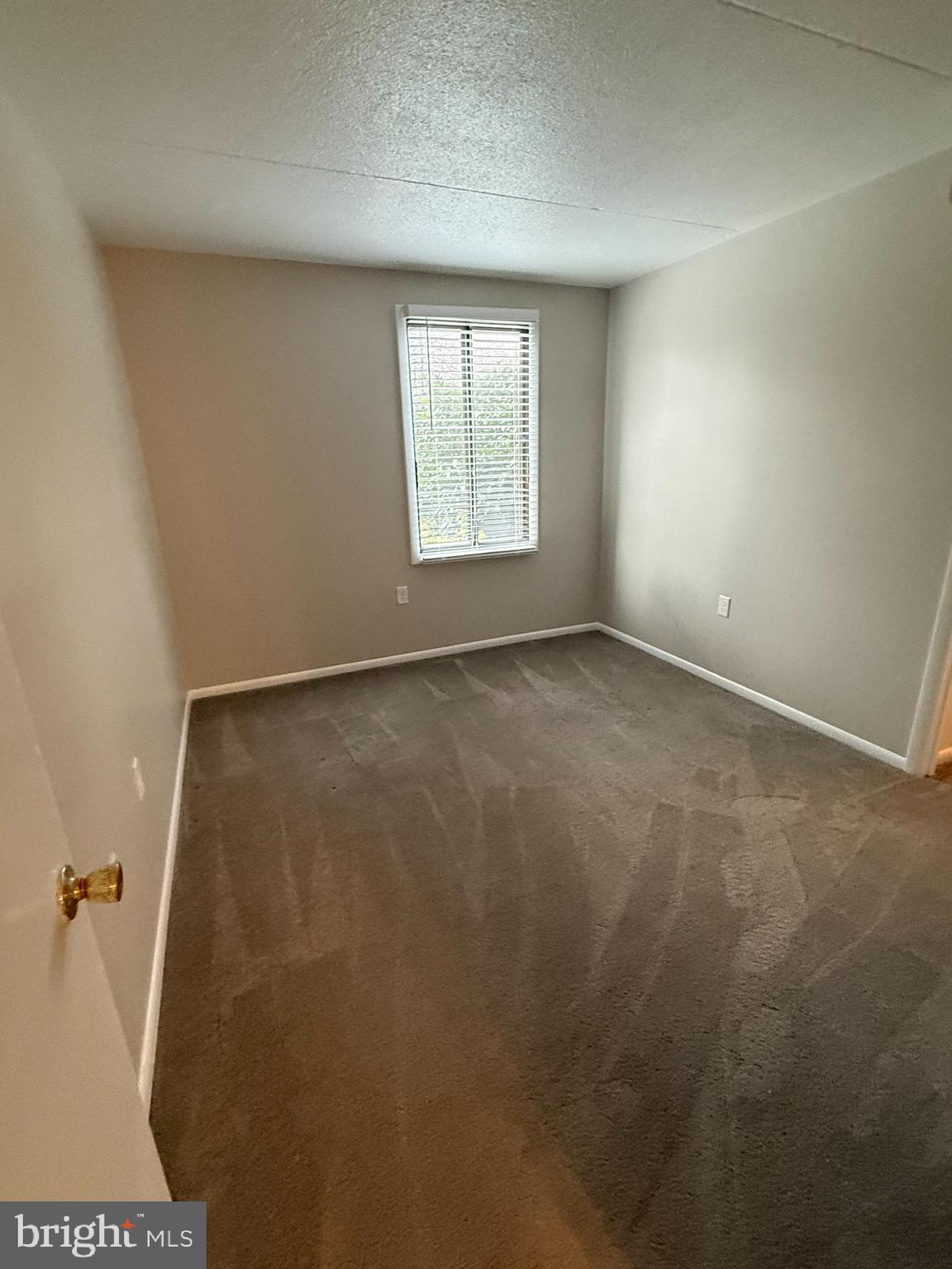 RUNNING BROOK - Residential Lease