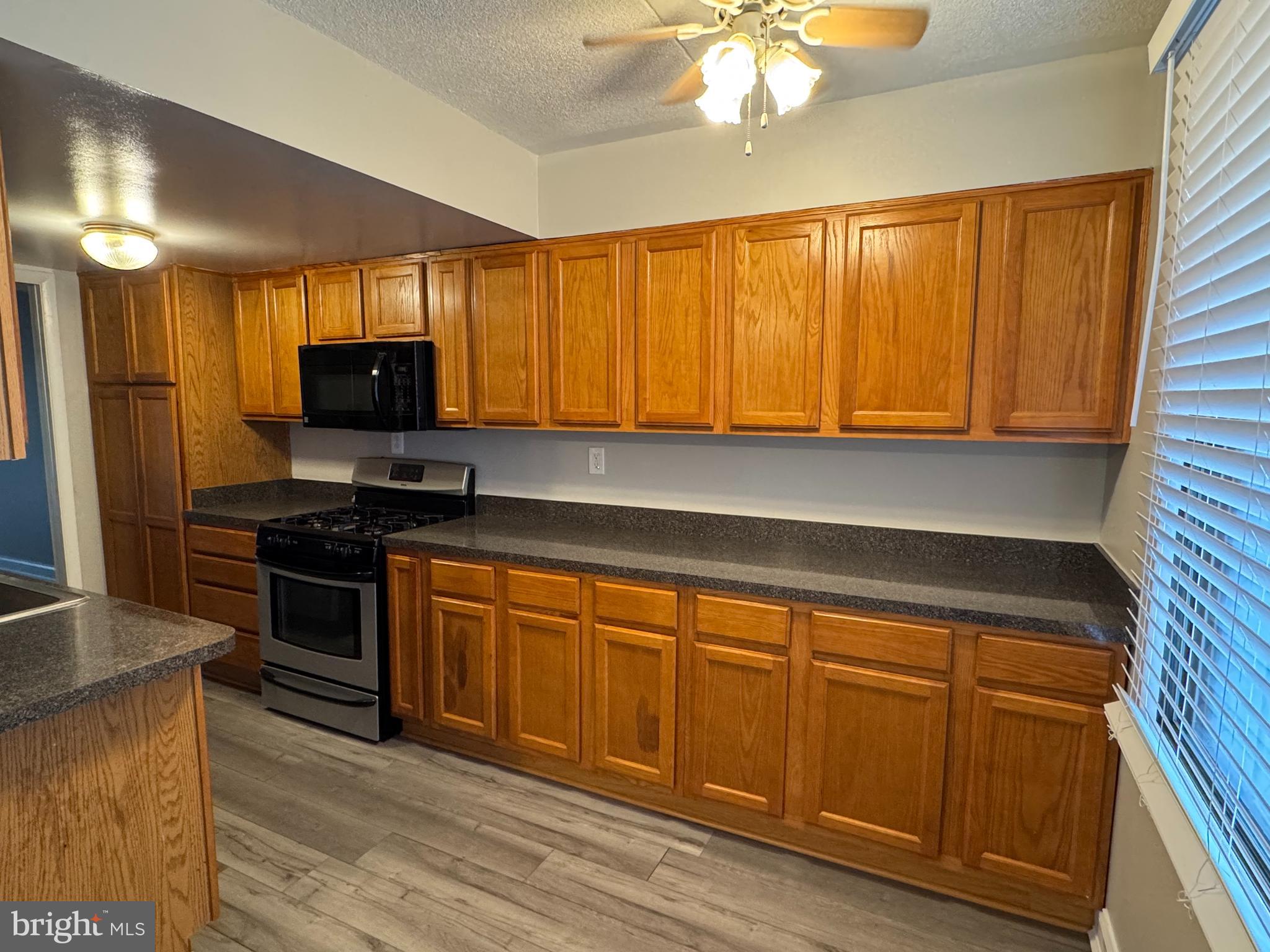 RUNNING BROOK - Residential Lease