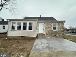 COTTAGE GREEN - Residential Lease