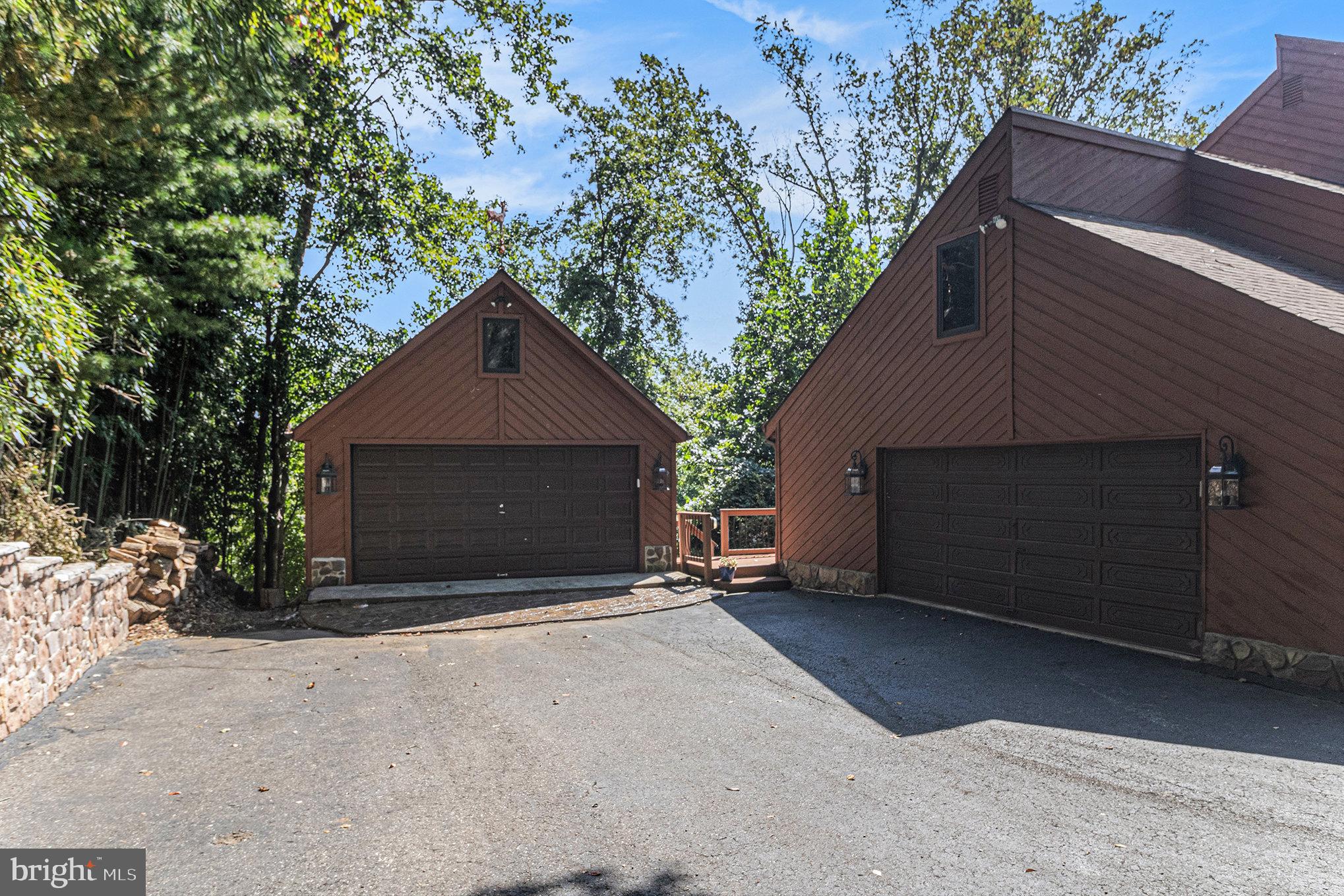 PHEASANT RUN - Residential