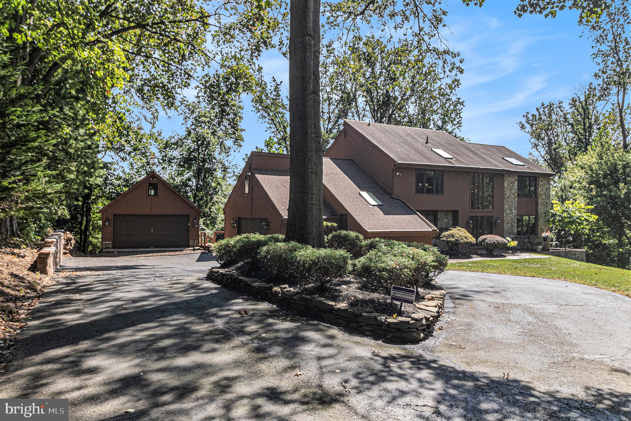 PHEASANT RUN - Residential