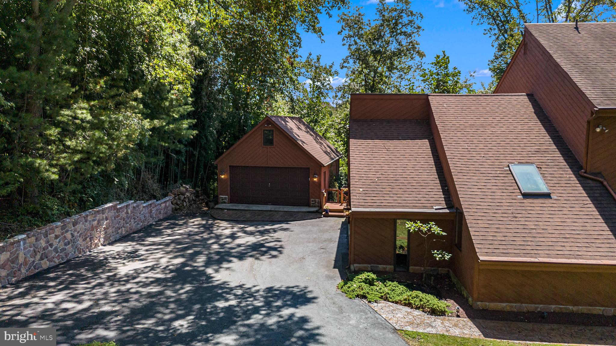 PHEASANT RUN - Residential