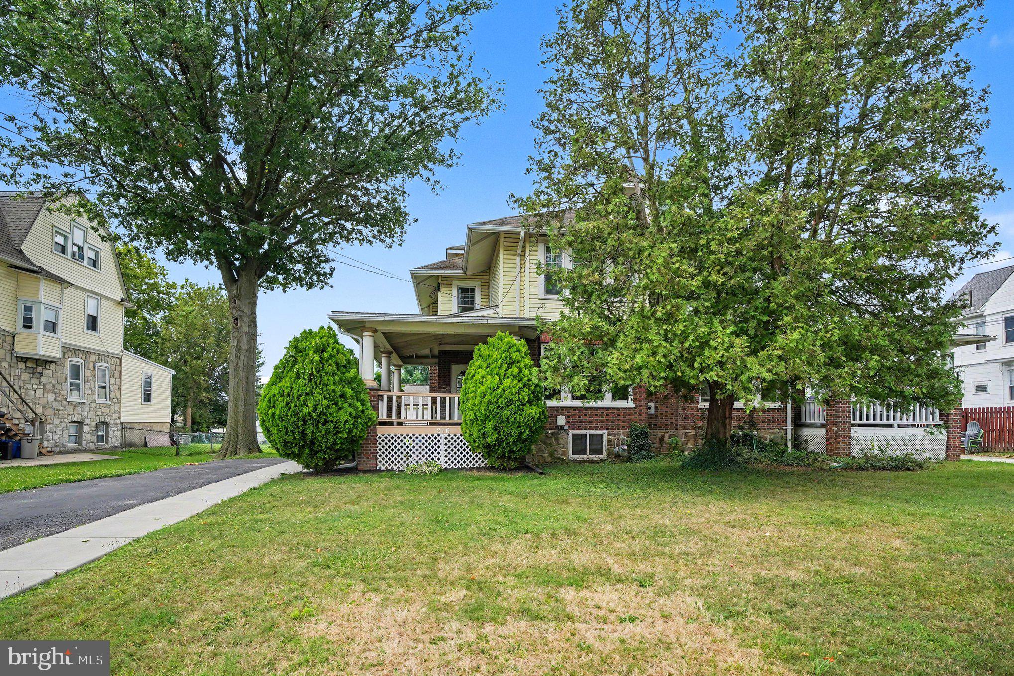 210 E WINONA AVENUE