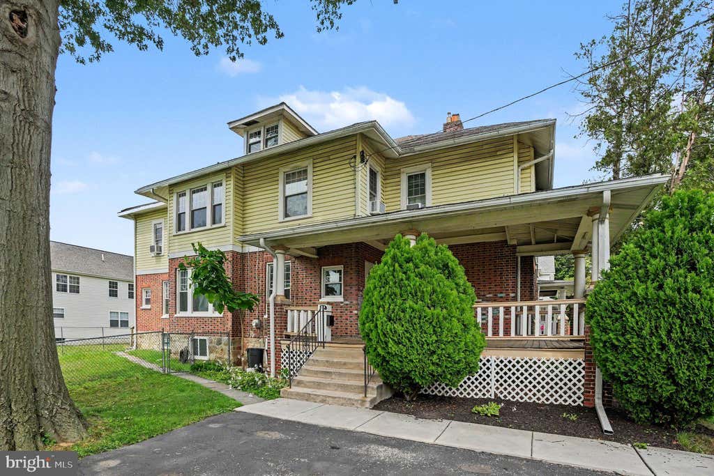 Photo of 210 E Winona Avenue, NORWOOD, PA 19074 (MLS # PADE2119524)