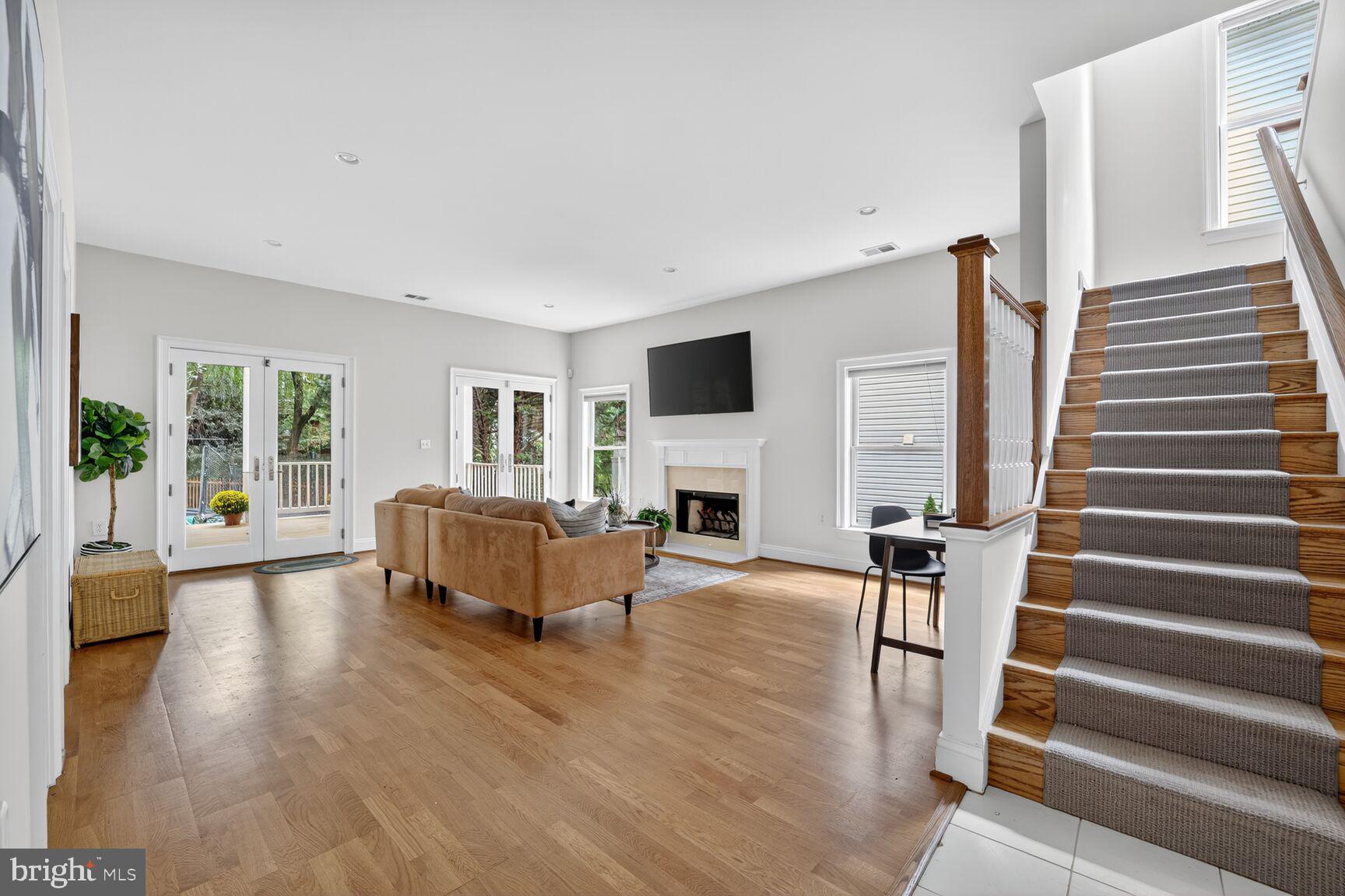 PALISADES - Residential