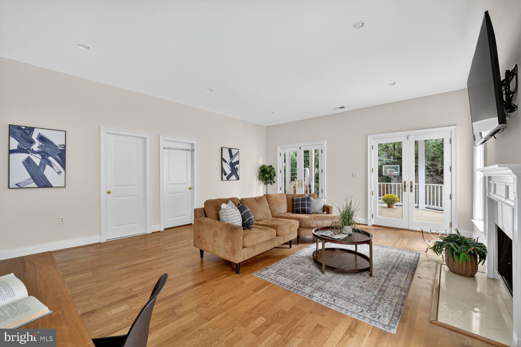 PALISADES - Residential