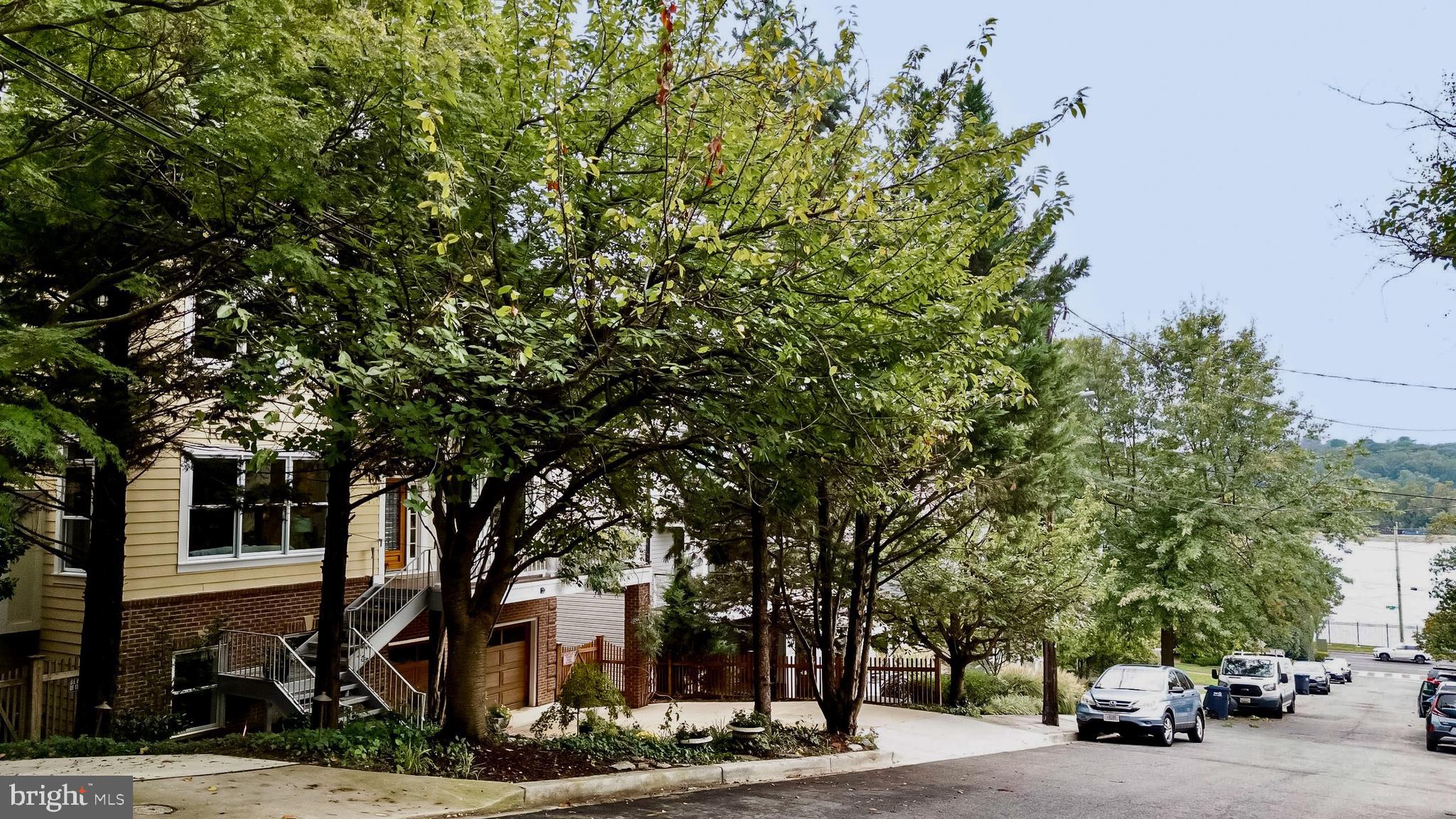 PALISADES - Residential