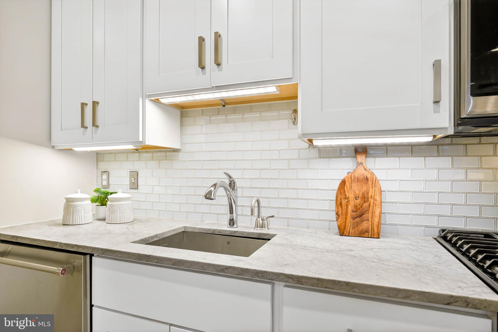 CAPITOL HILL EAST - Residential