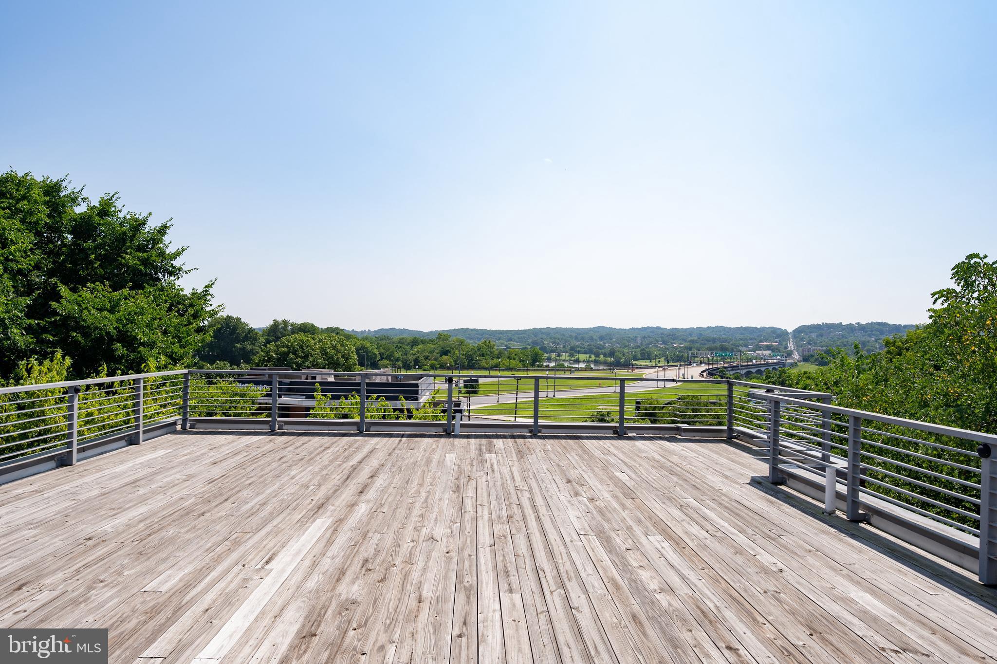 CAPITOL HILL EAST - Residential