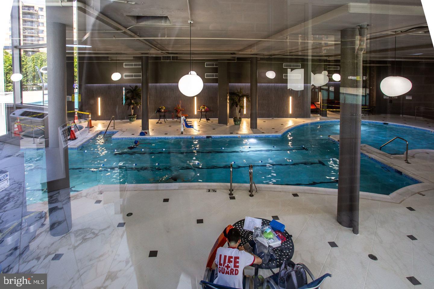 ROTONDA - Residential