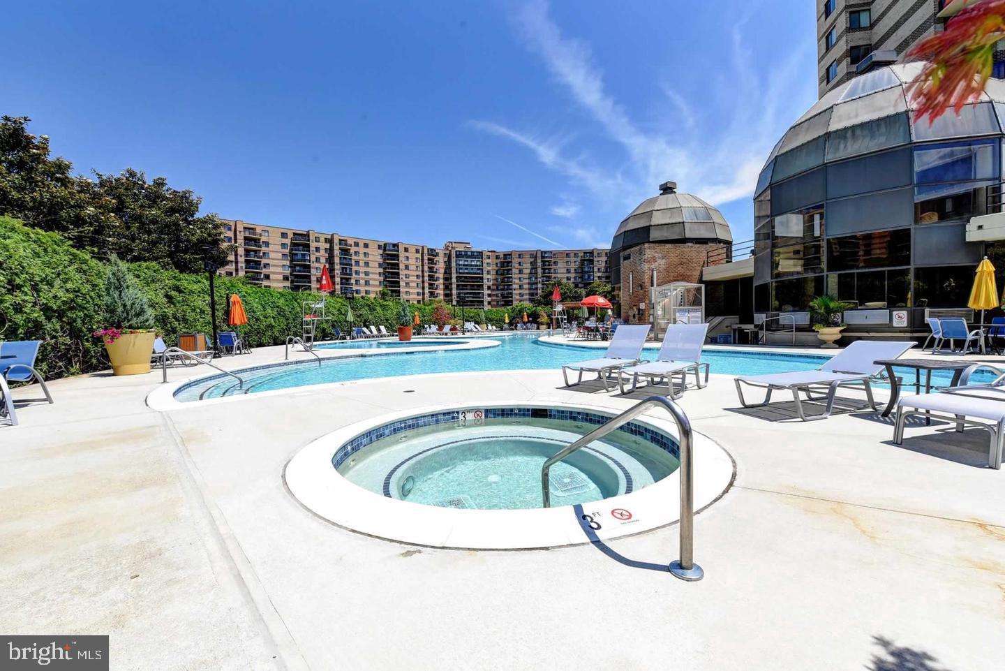 ROTONDA - Residential