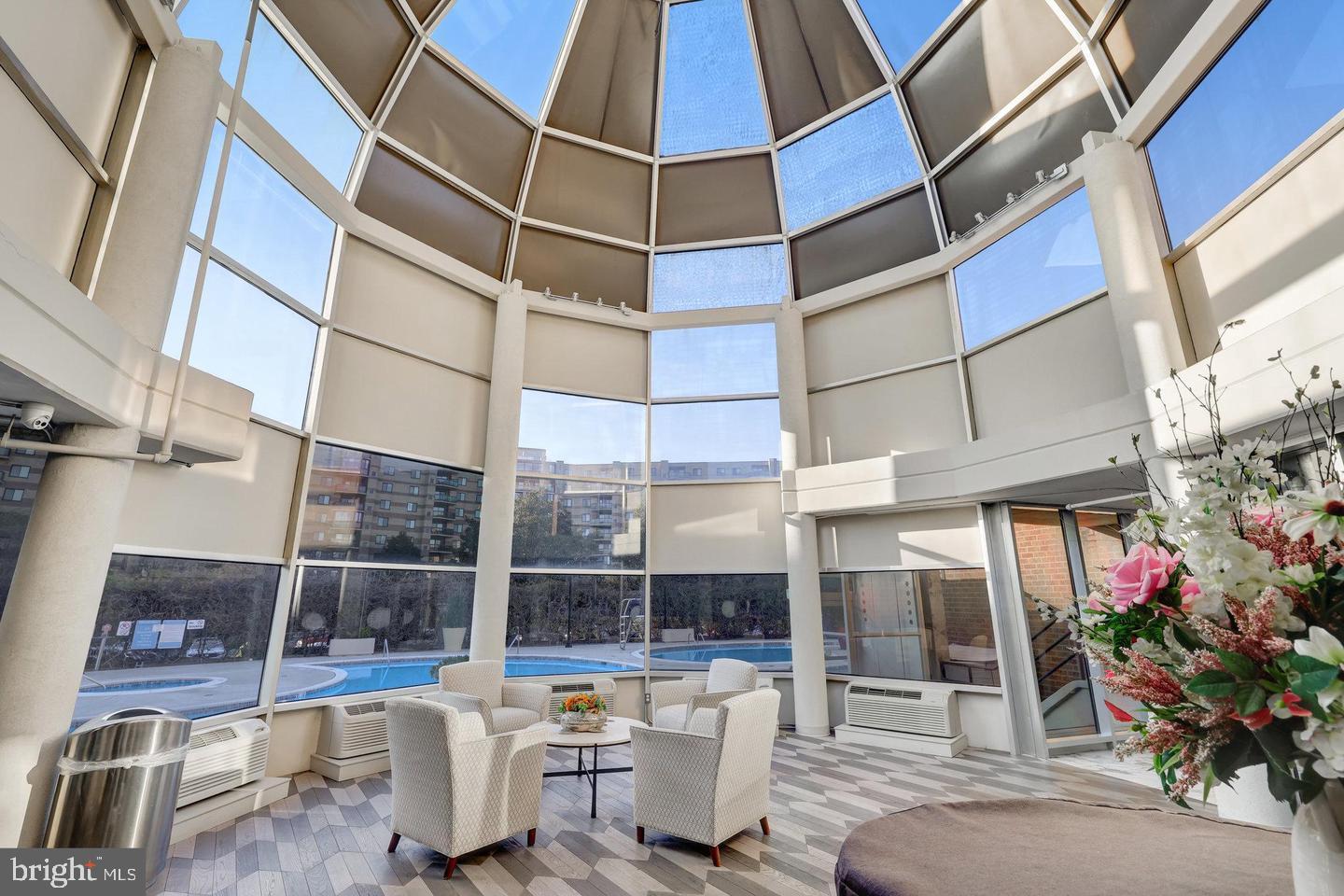 ROTONDA - Residential