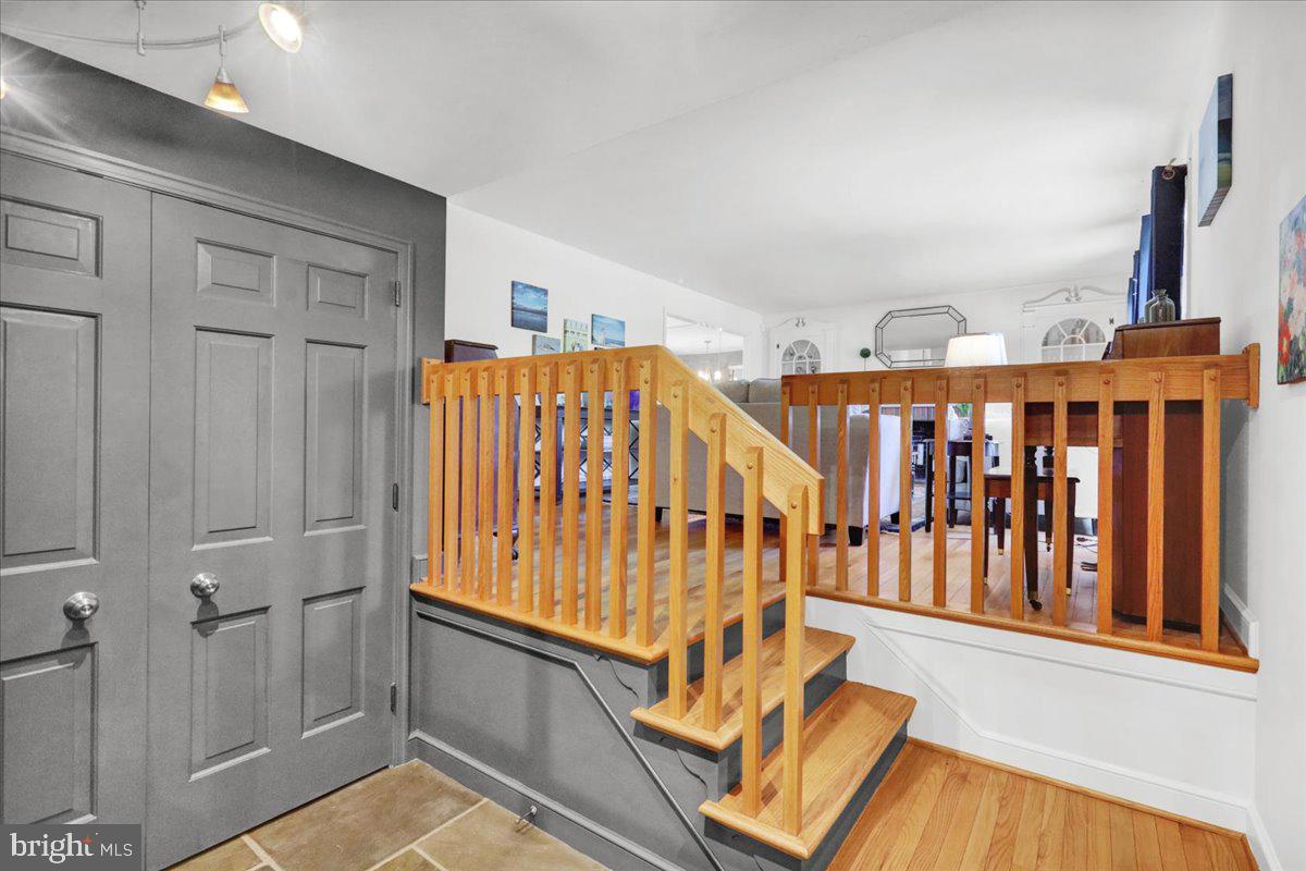 BIRDLAND - Residential