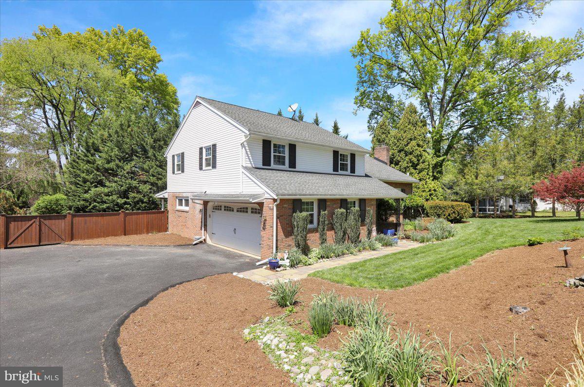 BIRDLAND - Residential