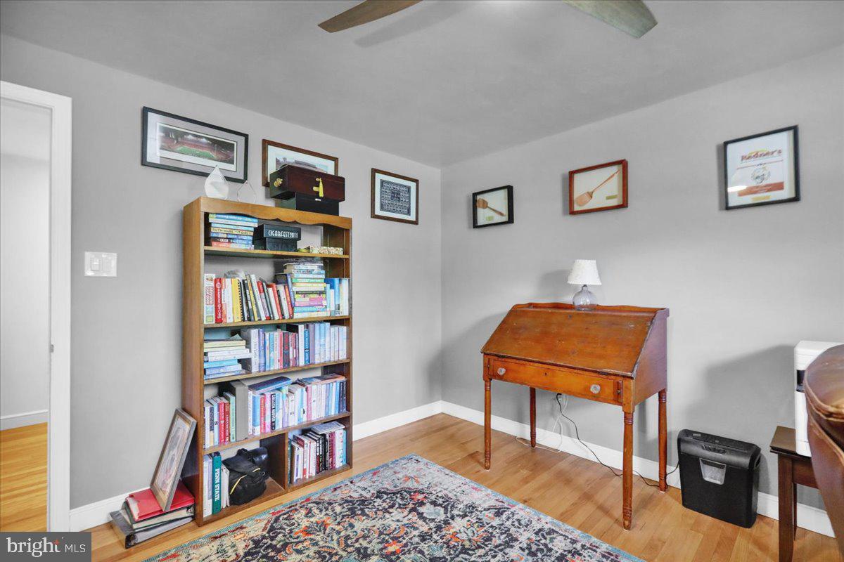 BIRDLAND - Residential