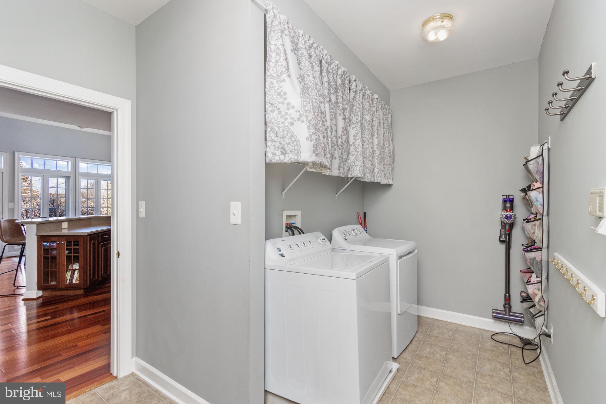 COLVARD MANOR - Residential