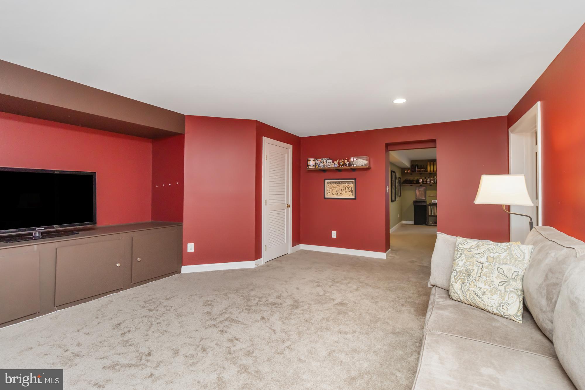 COLVARD MANOR - Residential