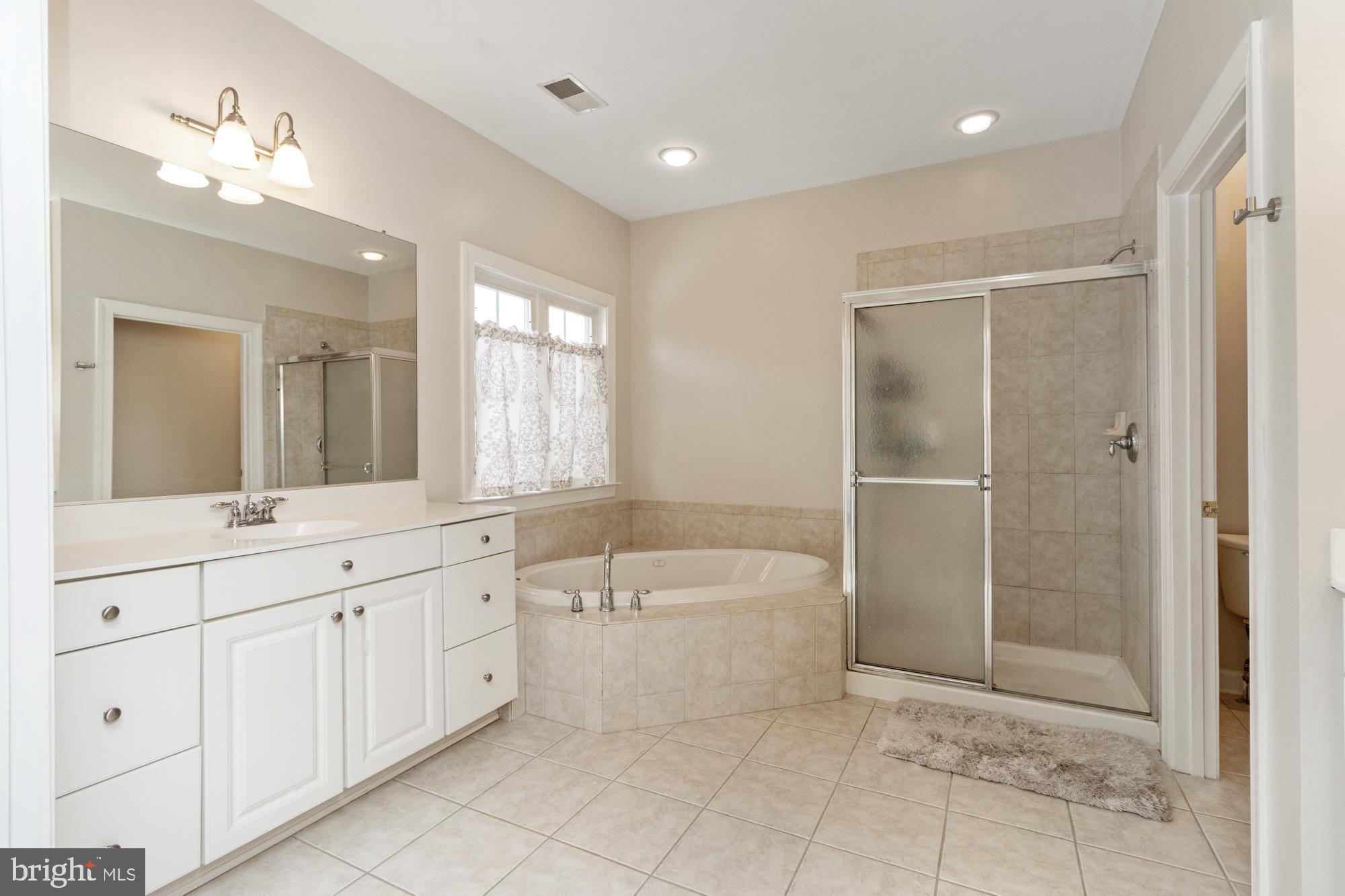 COLVARD MANOR - Residential