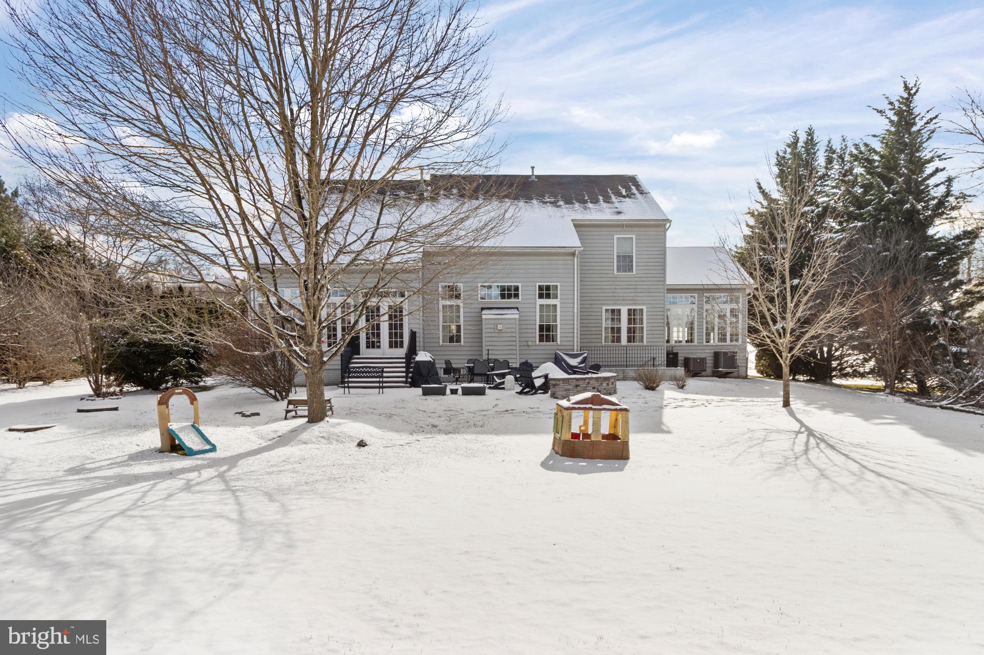 COLVARD MANOR - Residential